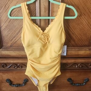 NWT Shade & Shore Yellow One Piece Swimsuit Small